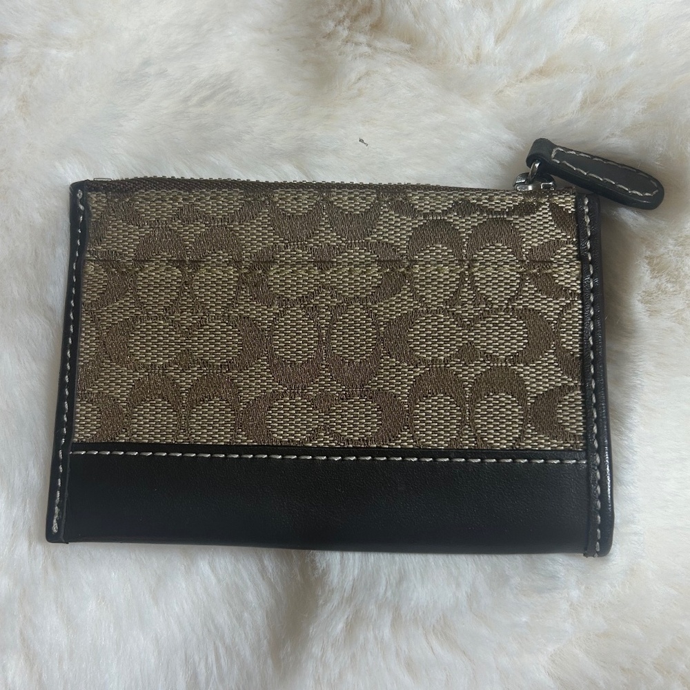 Vintage Coach ID holder with keychain